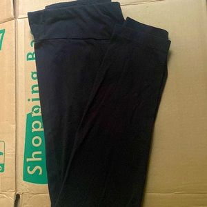 Pair of black leggings and in great condition
